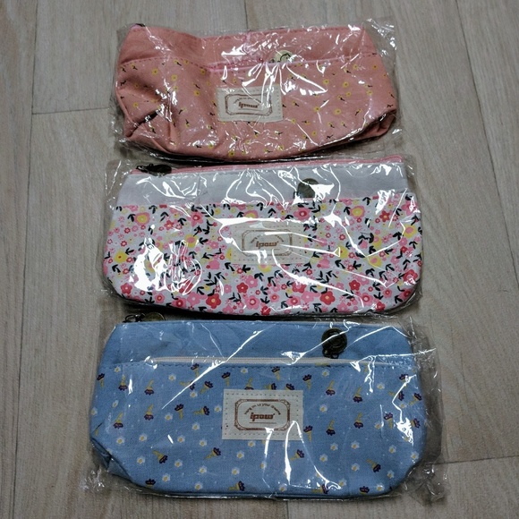 Canvas Makeup Bag Bundle NWOT - Picture 3 of 6